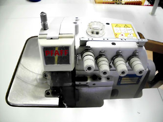 Ferner verschiedene Overlockmaschinen zum versäubern.